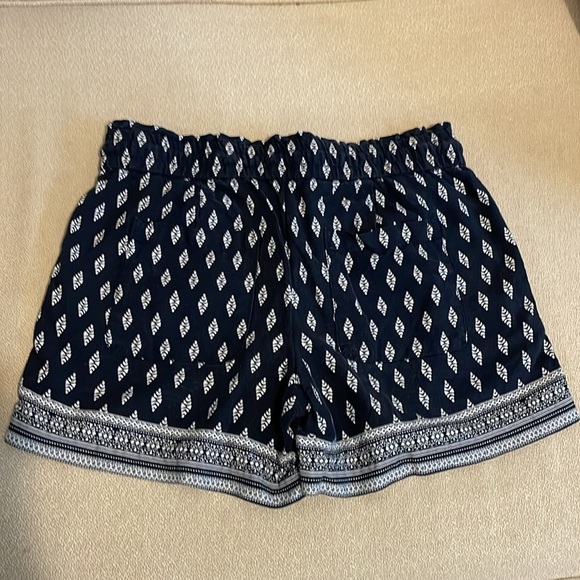 Loft boho navy and white print drawstring shirts. Size small. - Picture 5 of 5